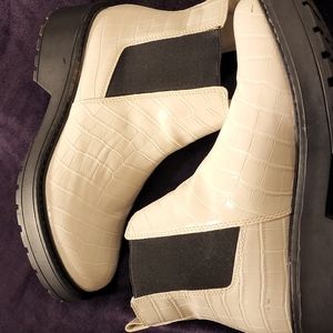 Steve Madden Crocodile Boots